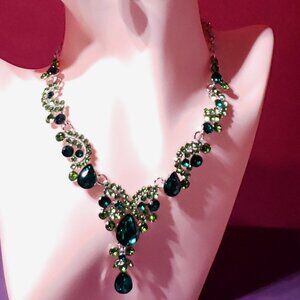 Green Rhinestone Necklae & Earrings